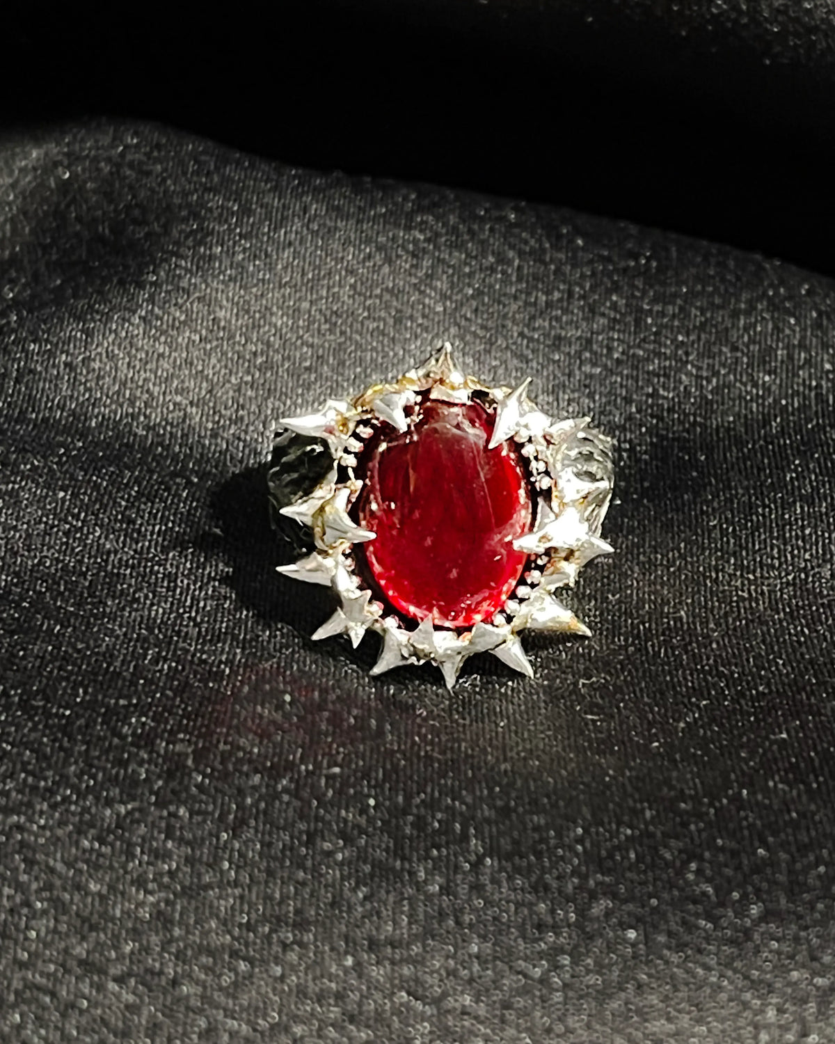 Titan Fang Ring II