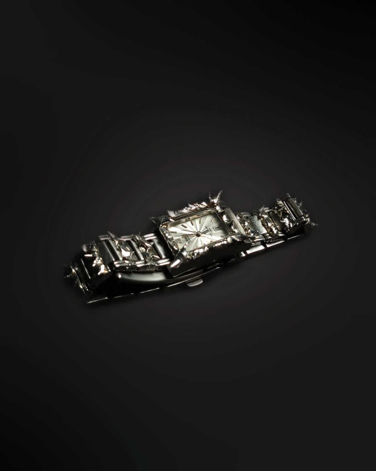 Titan Fang Watch IV