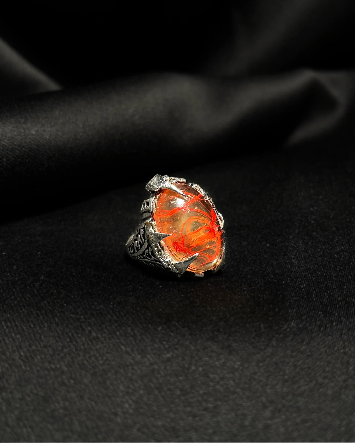 Titan Fang Ring VII